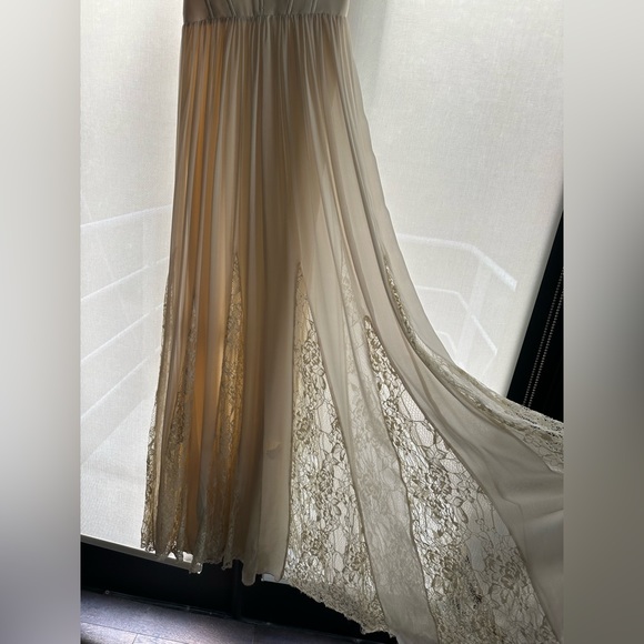 Stunning Alice + Olivia Bustier Gown - Picture 10 of 10